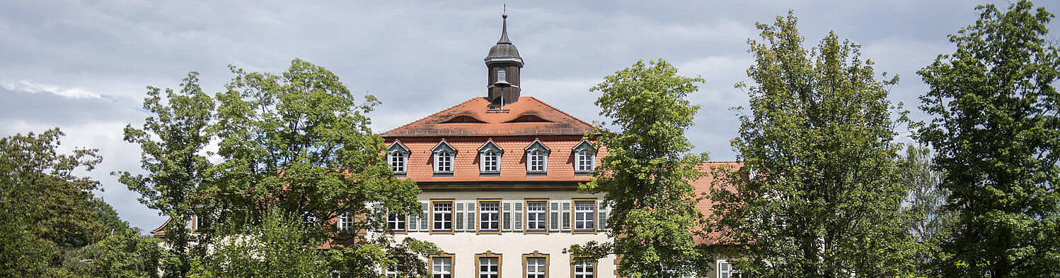Verwaltungsgebäude des Bezirksklinikums Obermain